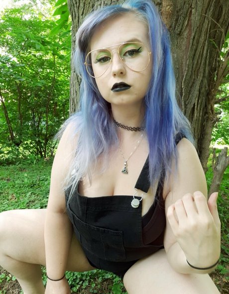 freeknockers420 art model photos