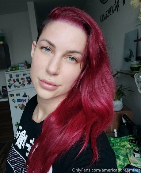 larraphoenix model gallery