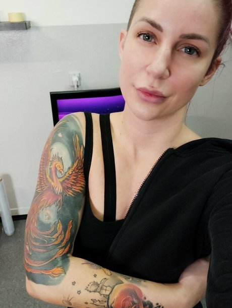 larraphoenix Profile