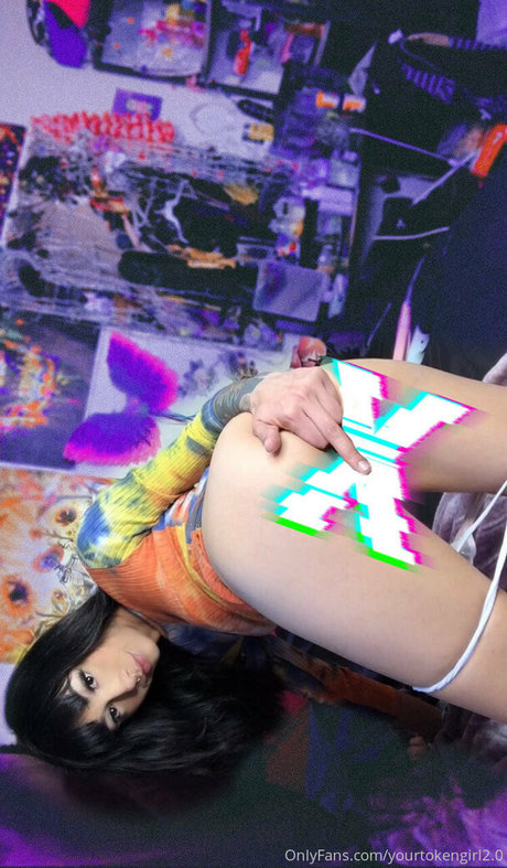 yourtokengirl2 0 nude pornstar pic