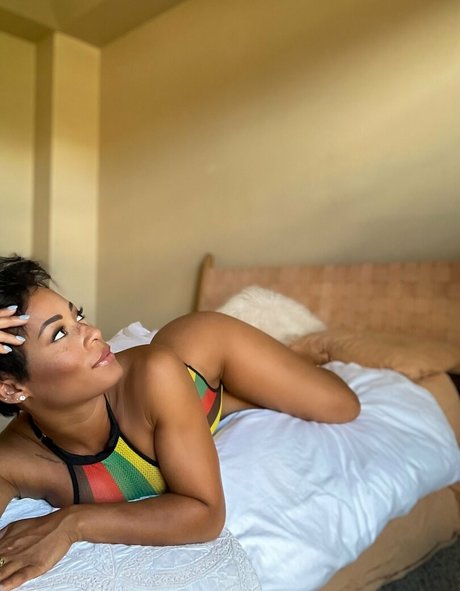 Kristal Marshall model exclusive pic