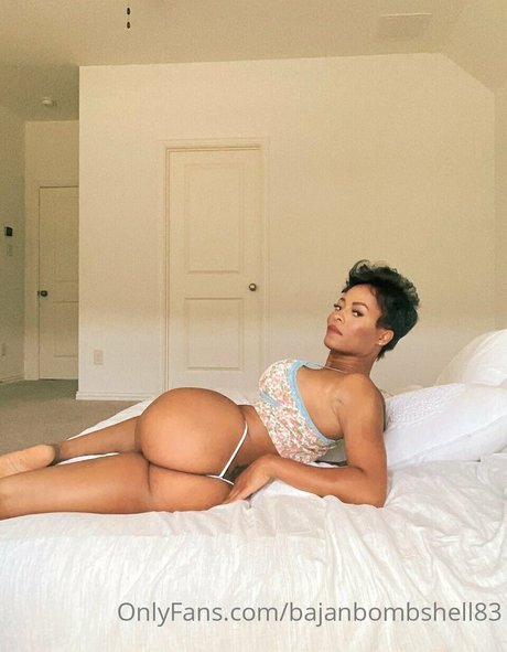 Kristal Marshall art actress img