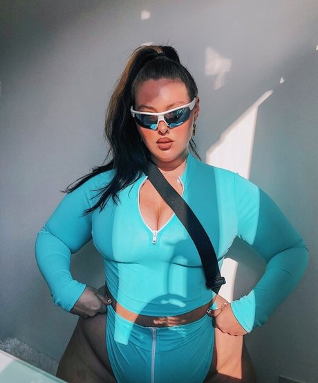 Holly Marston nudes model galleries