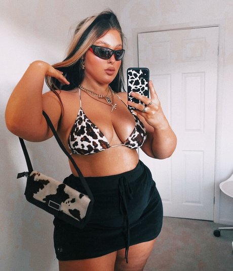 Holly Marston star naked images