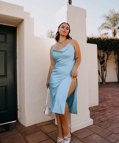 Venezia Cruz erotic model archive