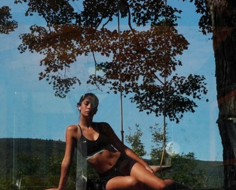 fingering pussy onlyfans beautiful pic