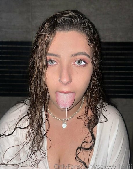 caught masturbating onlyfans beautiful naked pics