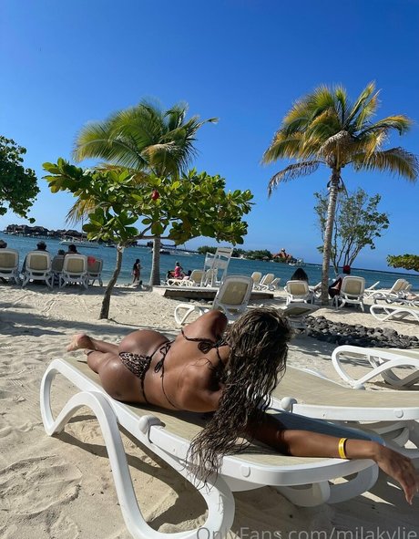 skinny ebony onlyfans adult picture