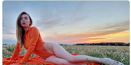 yammy vanesaa art star gallery