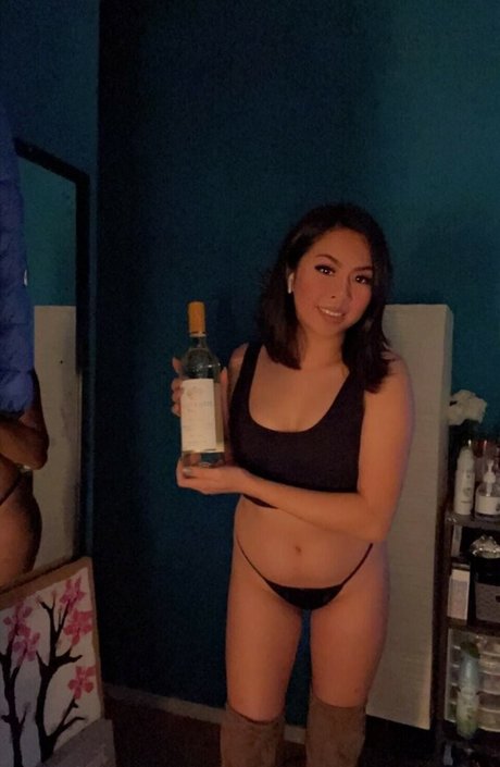 ohitslynnn top model photo