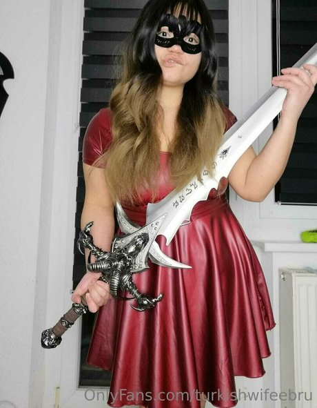 turkishwifeebru free pornstar image