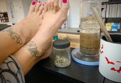 Shelly Martinez model sexy pics