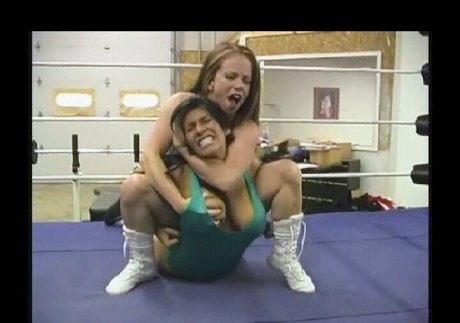 Shelly Martinez sexy star photos