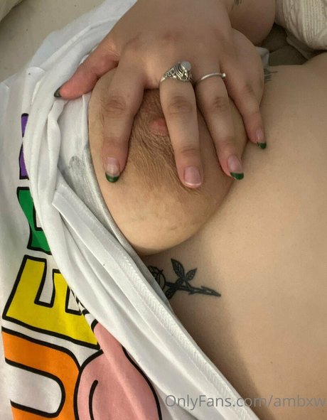 girl onlyfans sexy nude photo