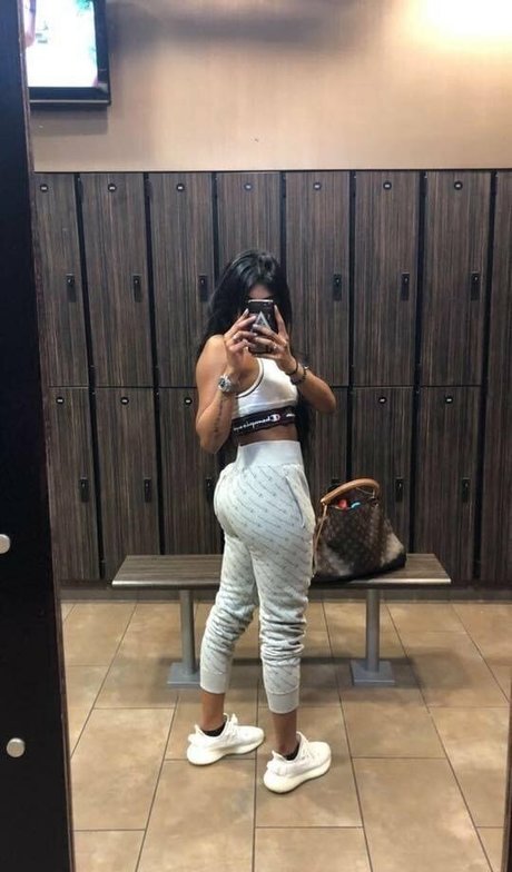 shemale masturbation onlyfans free xxx archive