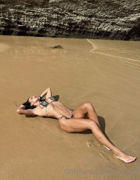 Alona Dolmatova nice actress photos