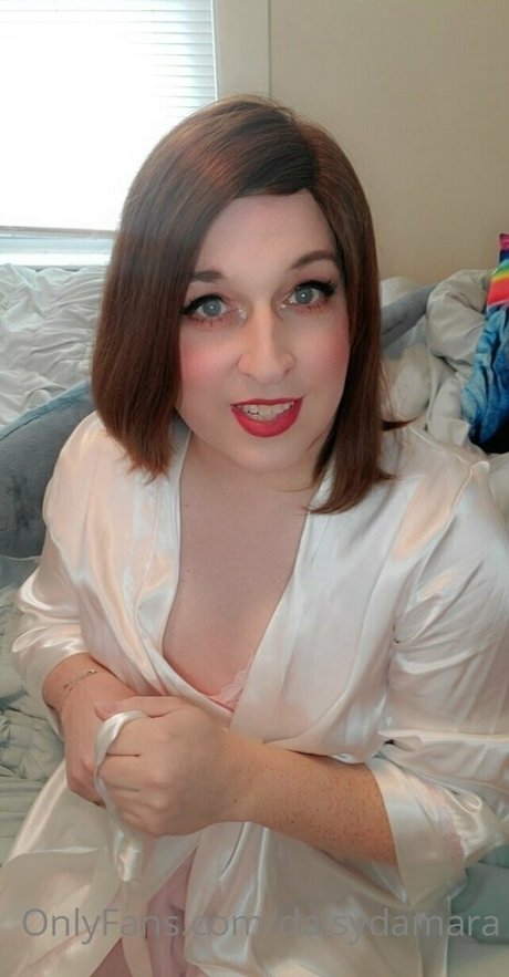 daisydamara xxx model image