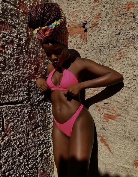 Clara Moneke perfect actress pic