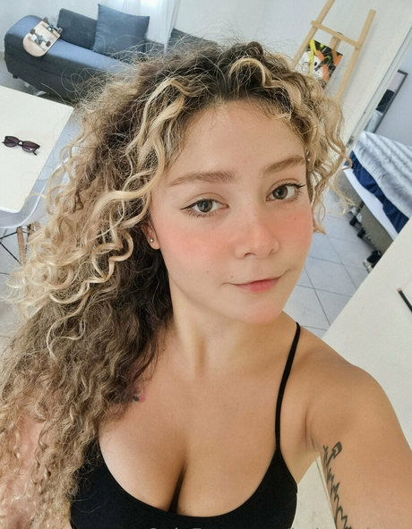 Belen Prietto star sexy pic