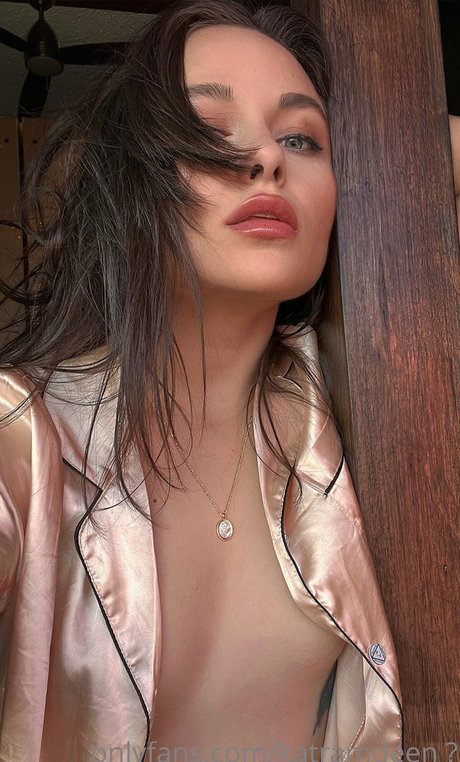 lesbian fingering onlyfans exclusive images