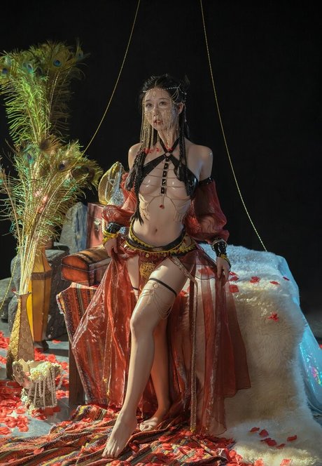 YunX1X1 star nudes images