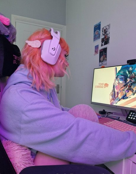 itskhloelol beautiful model archive