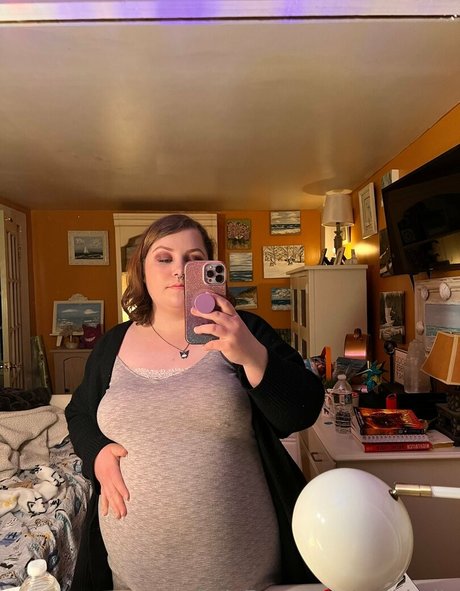 tanned onlyfans sexy nude pic