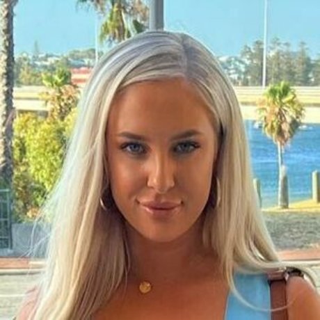 petite slut onlyfans art xxx photos