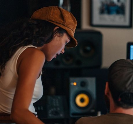 Inbar Lavi perfect model image