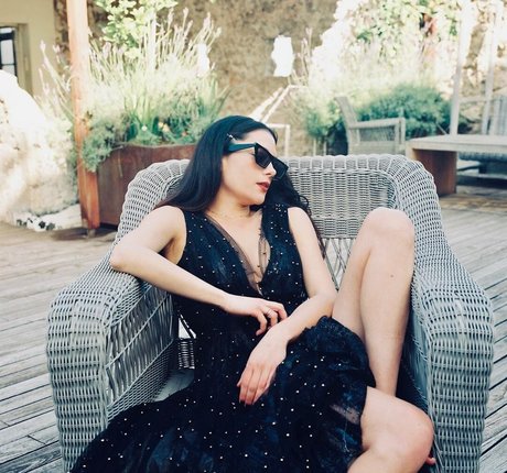 curvy shemale onlyfans exclusive photo