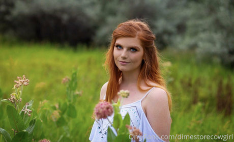 sexyredinbedfree best star photos