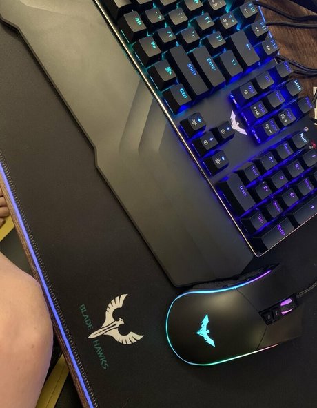 sexyredinbedfree pornstar adult pics