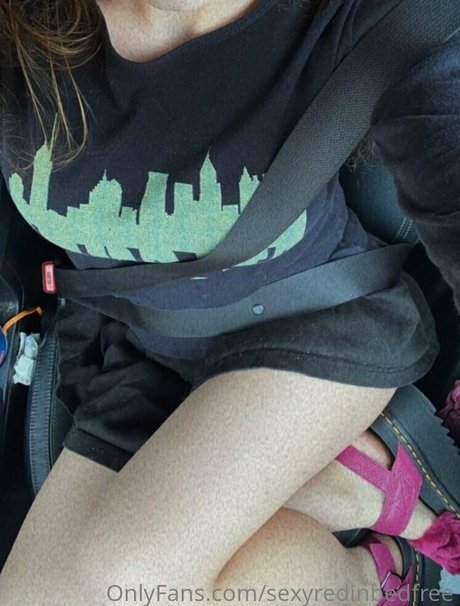 sexyredinbedfree model perfect img