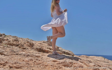 dreamsweetgirl model porn galleries