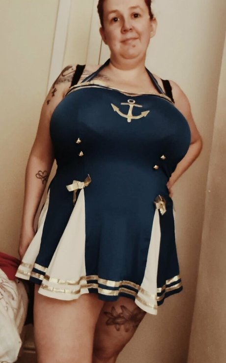 Kelly K Cups exclusive pornstar pictures