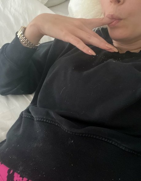 Liminal Mommy pretty pornstar gallery