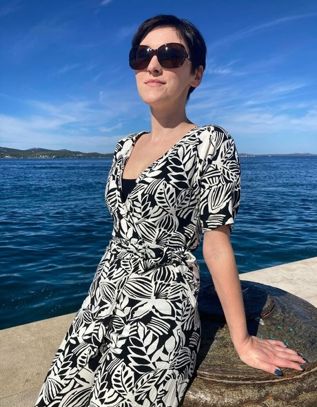 yournaughtypixie pornstar top gallery