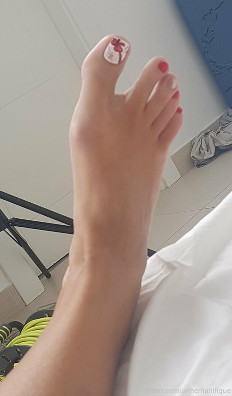 Annemanifique model gallery