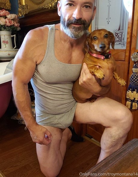 troymontana14 beautiful actress pic