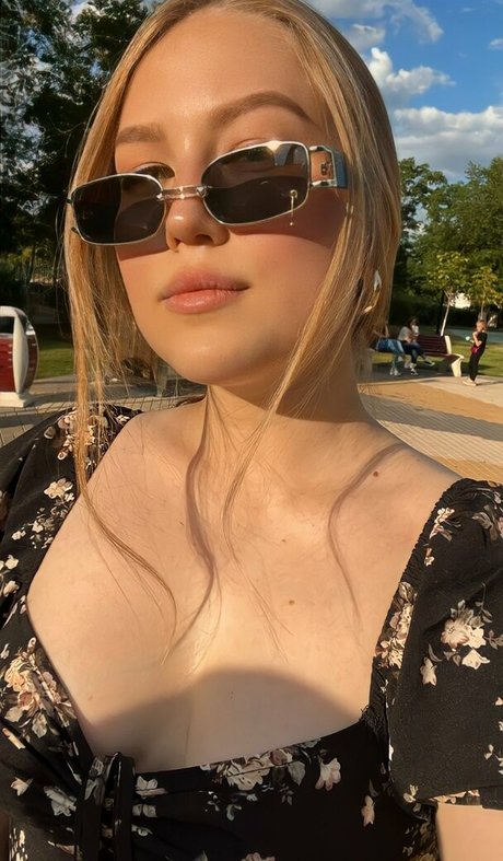 Chromatica ow model hd images