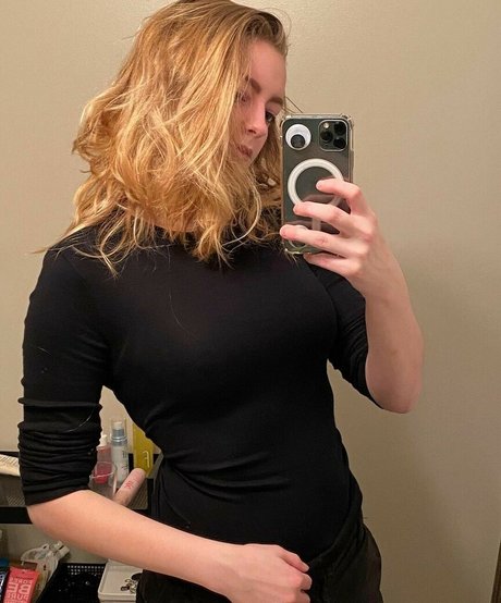 wide onlyfans art nude picture