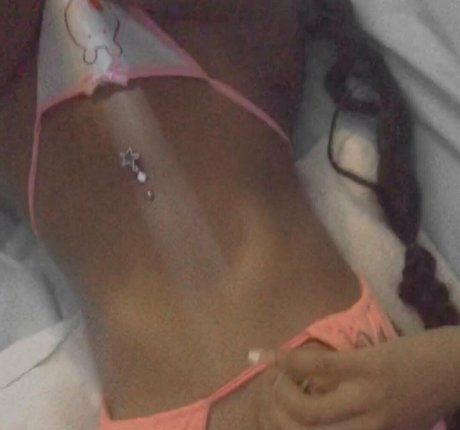 petitchepii nice model picture