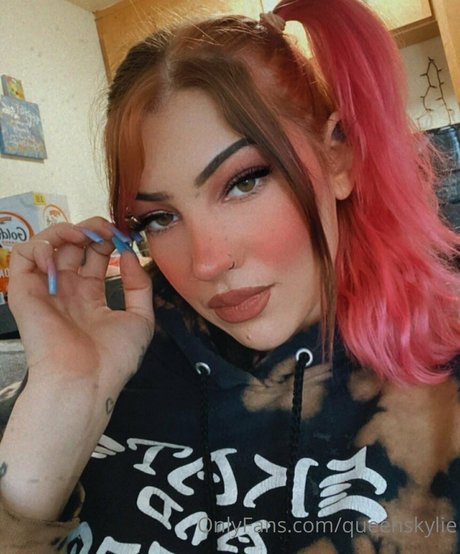 queenskylie sex pornstar pictures