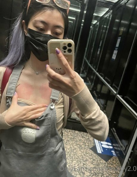 iresbby2 0 sexy actress img