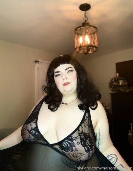 blonde muscle onlyfans erotic pictures