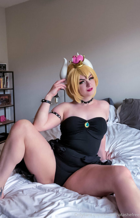 shakethatashefree star xxx pics