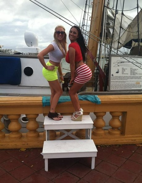 Emma Lynn Slavin pretty actress pics