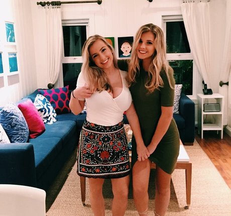 hairy legs onlyfans hot naked pic