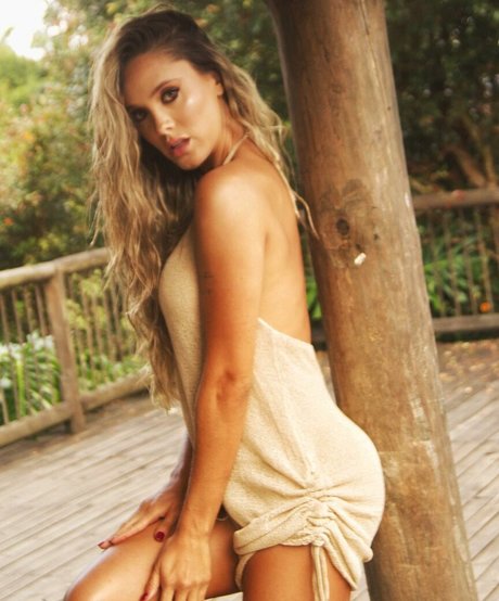 thick girls onlyfans hot sexy pics