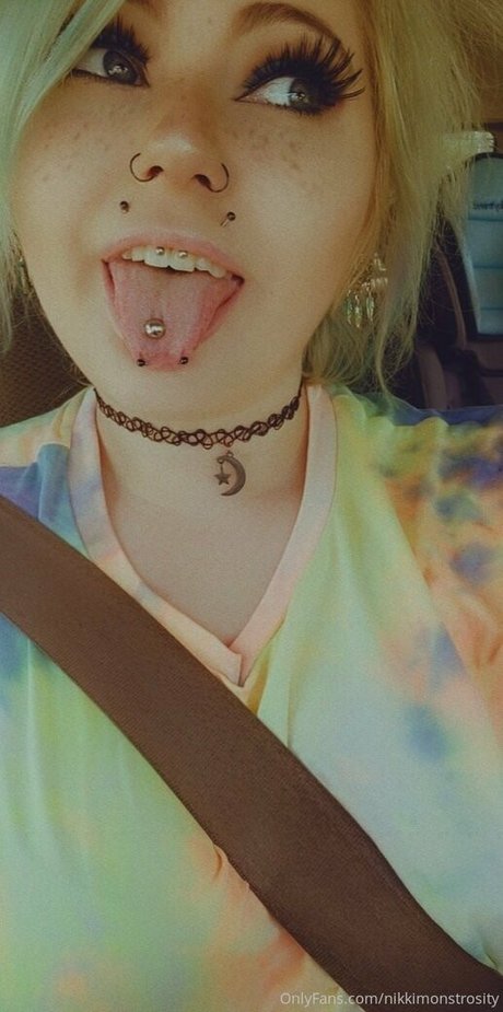 nikkimonstrosity pornstar free image